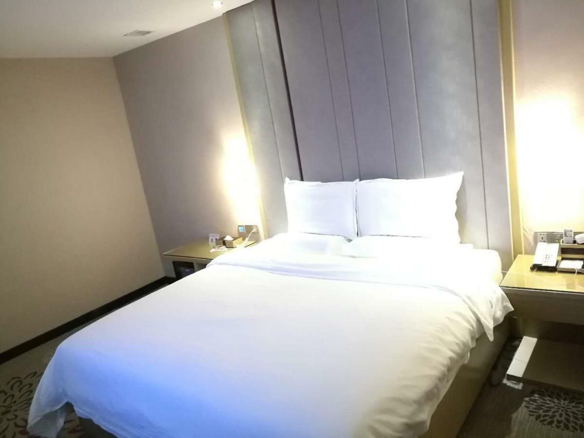 Lavande Hotel Шанту Екстериор снимка